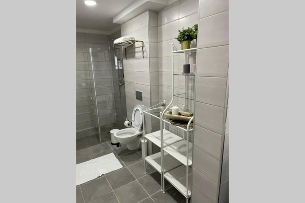 נוף הארבל עם חלון לכינרת Apartment Migdal Bagian luar foto